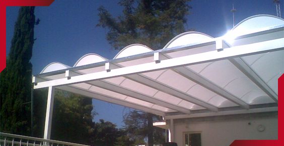 DOMOS ARCO CAÑON CON ESTRUCTURA DE HERRERIA
